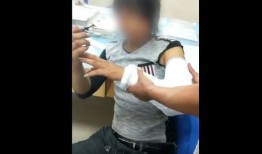 举牌网红吃瓜是谁啊视频,揭秘“举牌网红吃瓜”视频背后的热门人物