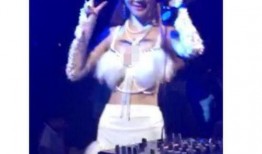 潘伟柏老婆爆料视频,揭秘明星夫妻背后的真实生活